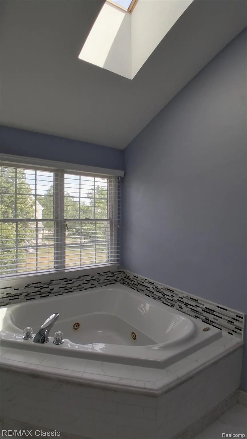 26426 Island Lake Drive #24 Novi City, MI 48374