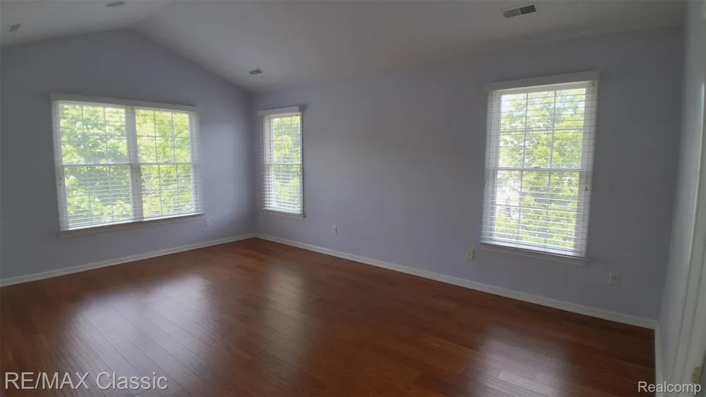 26426 Island Lake Drive #24 Novi City, MI 48374