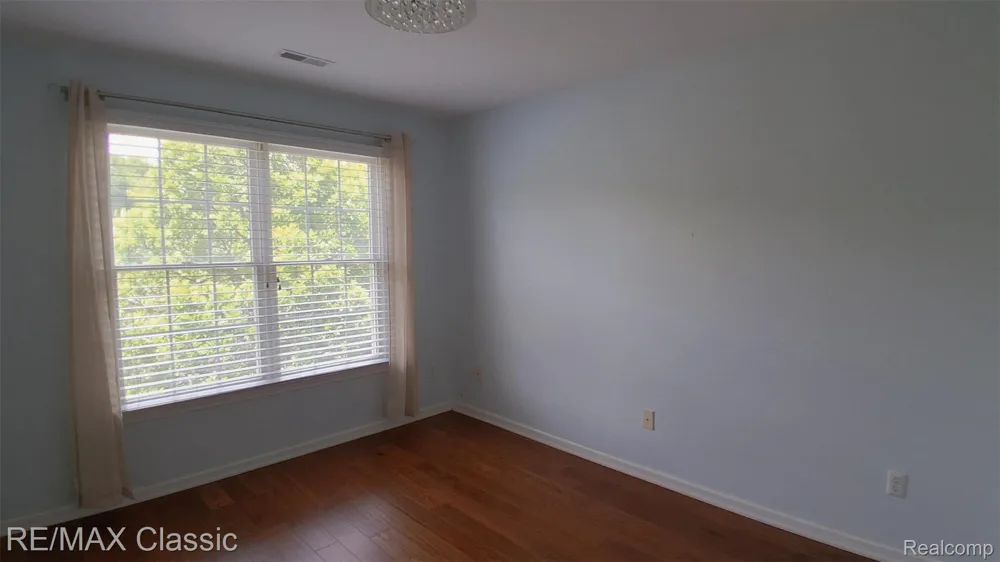 26426 Island Lake Drive #24 Novi City, MI 48374