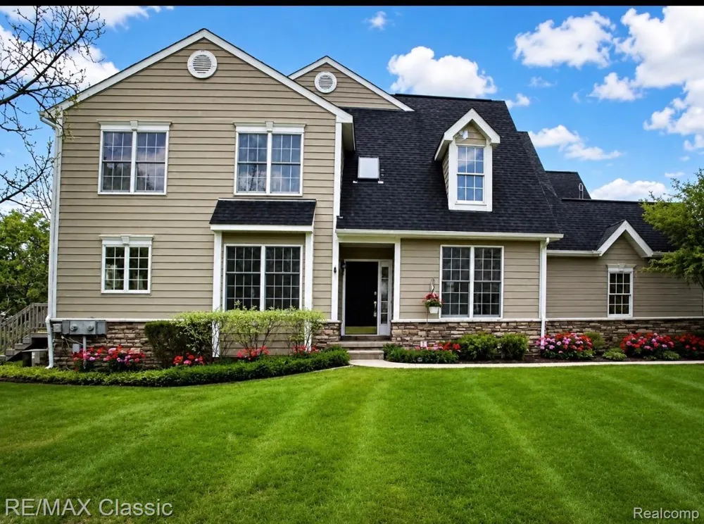 26426 Island Lake Drive #24 Novi City, MI 48374