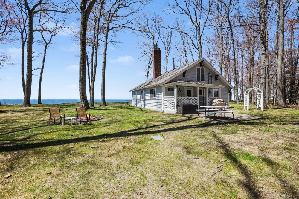 2013 Scenic Drive Laketon Township, MI 49445