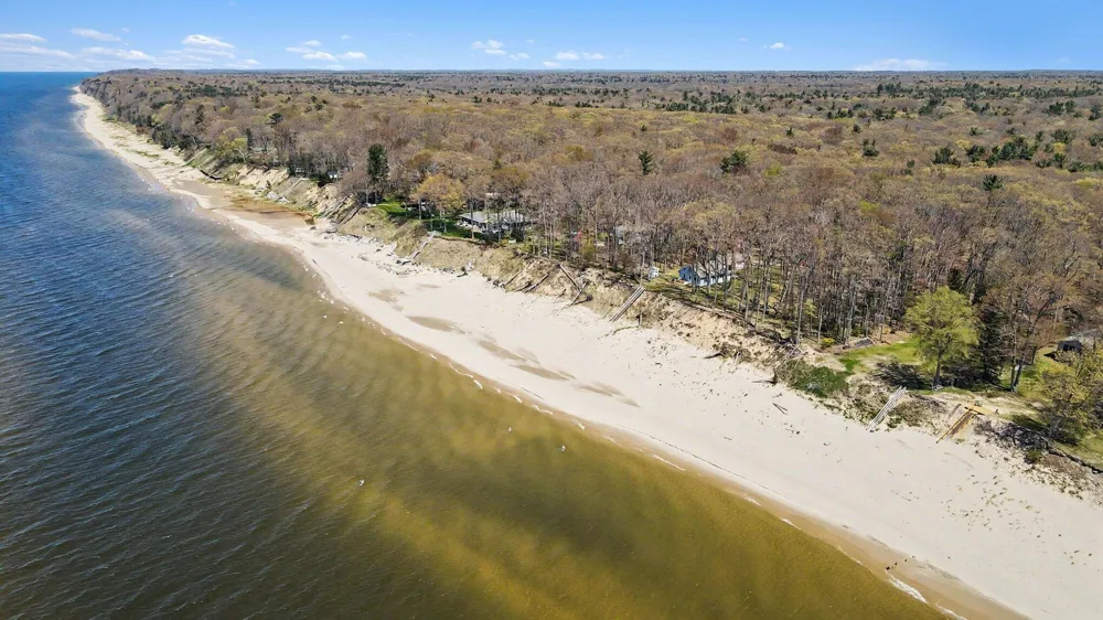 2013 Scenic Drive Laketon Township, MI 49445