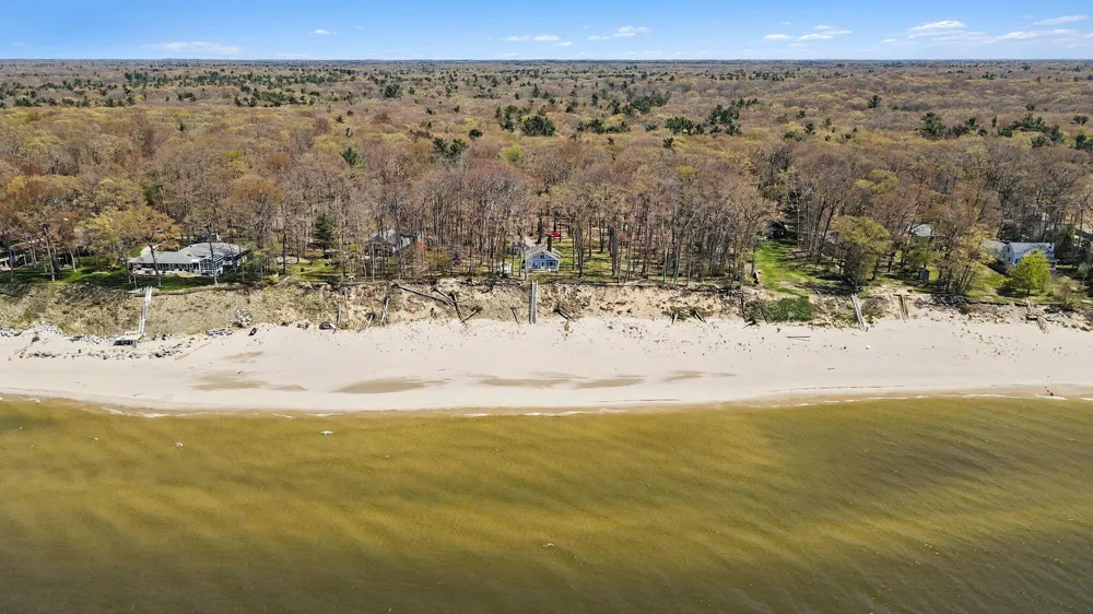 2013 Scenic Drive Laketon Township, MI 49445