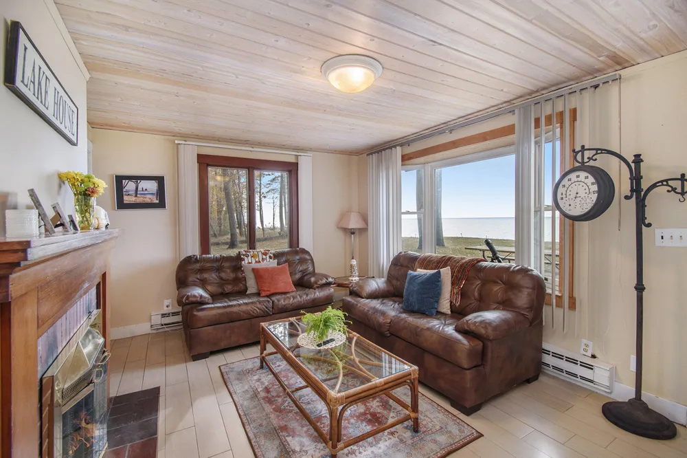 2013 Scenic Drive Laketon Township, MI 49445