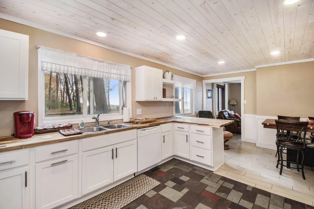 2013 Scenic Drive Laketon Township, MI 49445