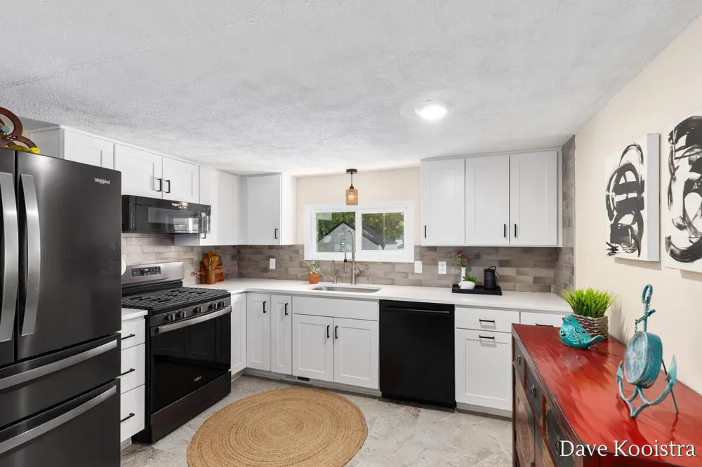 4356 Lynden Road Shelbyville, MI 49344