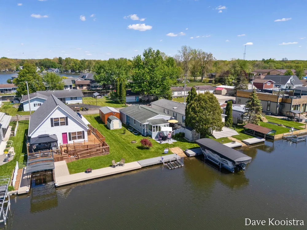 4356 Lynden Road Shelbyville, MI 49344