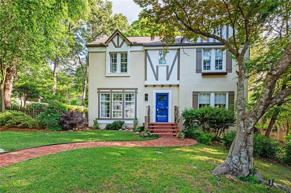 573 Collier Road NW