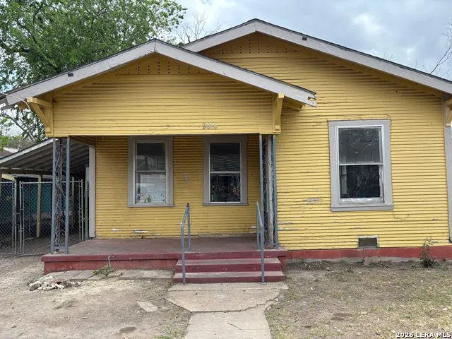 2810 W Salinas San Antonio, TX 78207