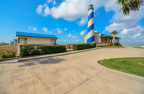 3022 Coastal Springs Loop