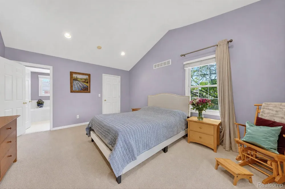 1112 Vernier Road Grosse Pointe Woods City, MI 48236