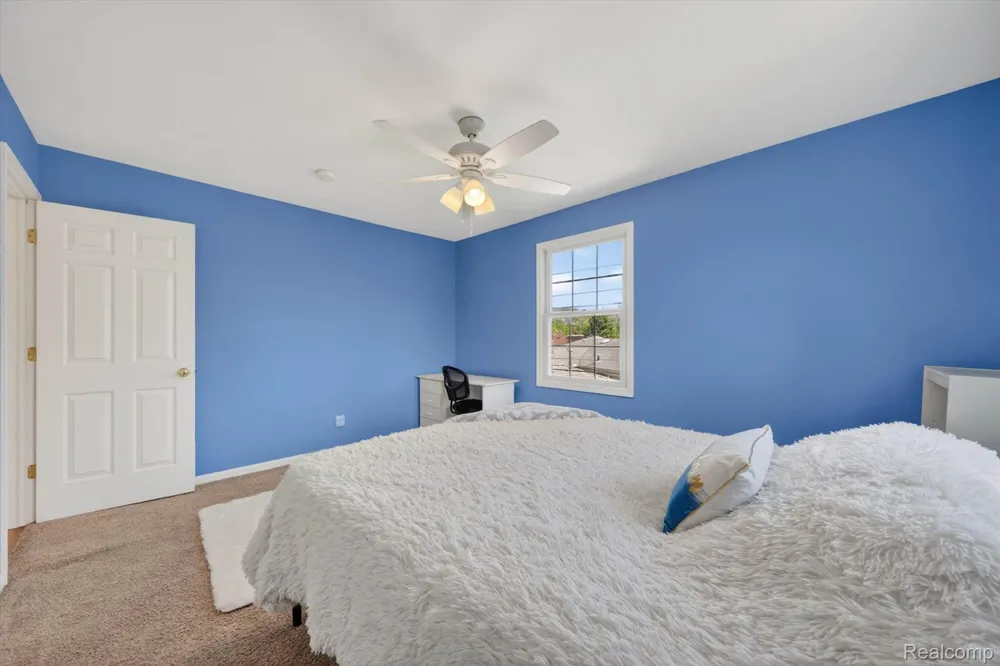 1112 Vernier Road Grosse Pointe Woods City, MI 48236