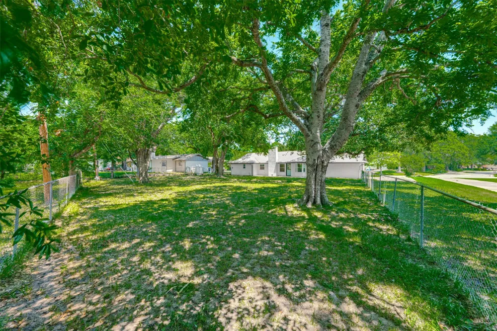 3011 Tanglewood Drive Commerce, TX 75428