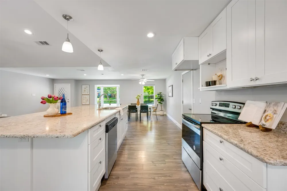 3011 Tanglewood Drive Commerce, TX 75428
