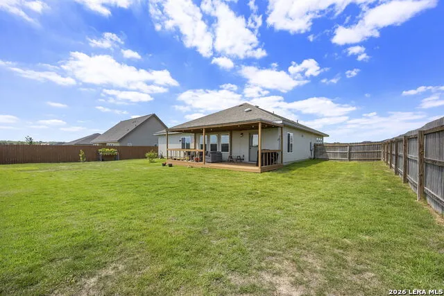 213 COLONIAL LN La Vernia, TX 78121