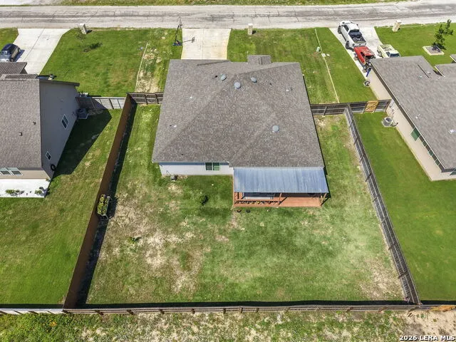 213 COLONIAL LN La Vernia, TX 78121