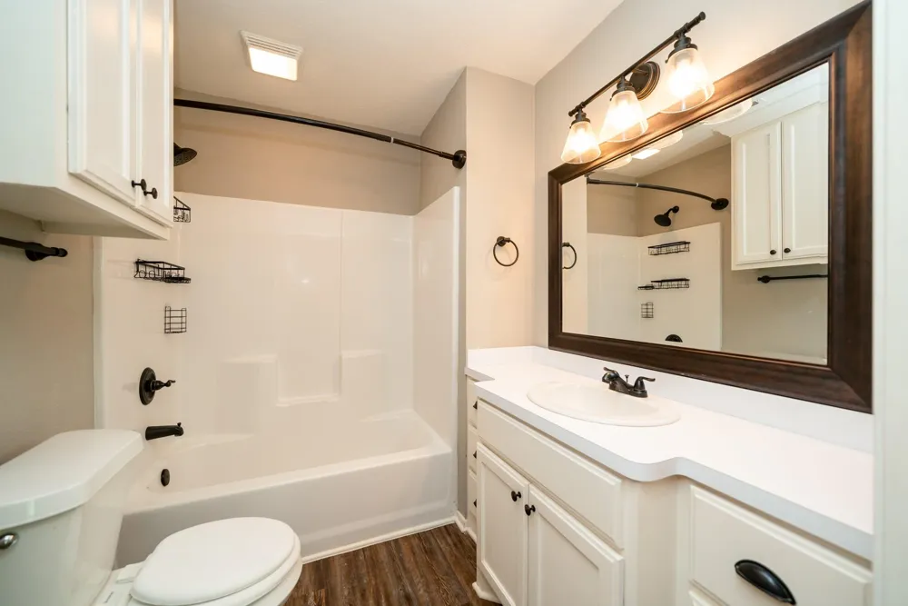 317 E Robinwood White Oak, TX 75693