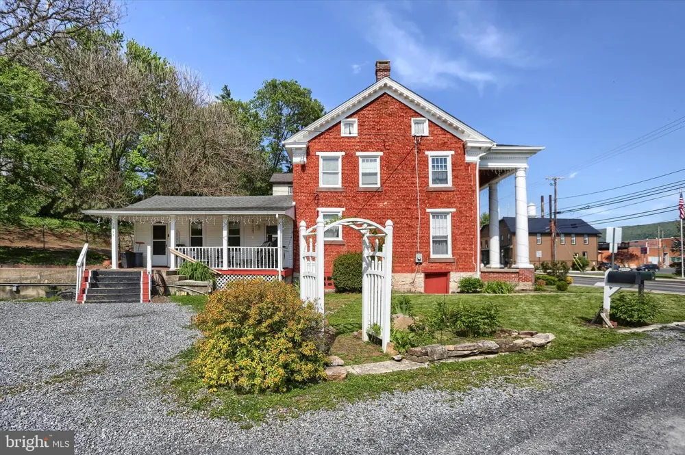 3947 W MAIN STREET Belleville, PA 17004