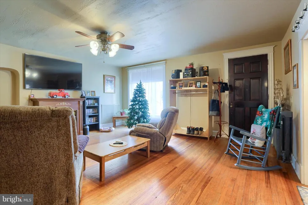 3947 W MAIN STREET Belleville, PA 17004