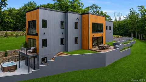 41 Mead Road
