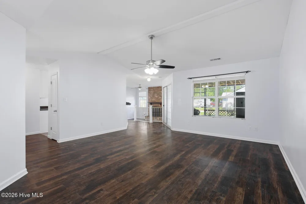 2619 Idlebrook Circle Midway Park, NC 28544
