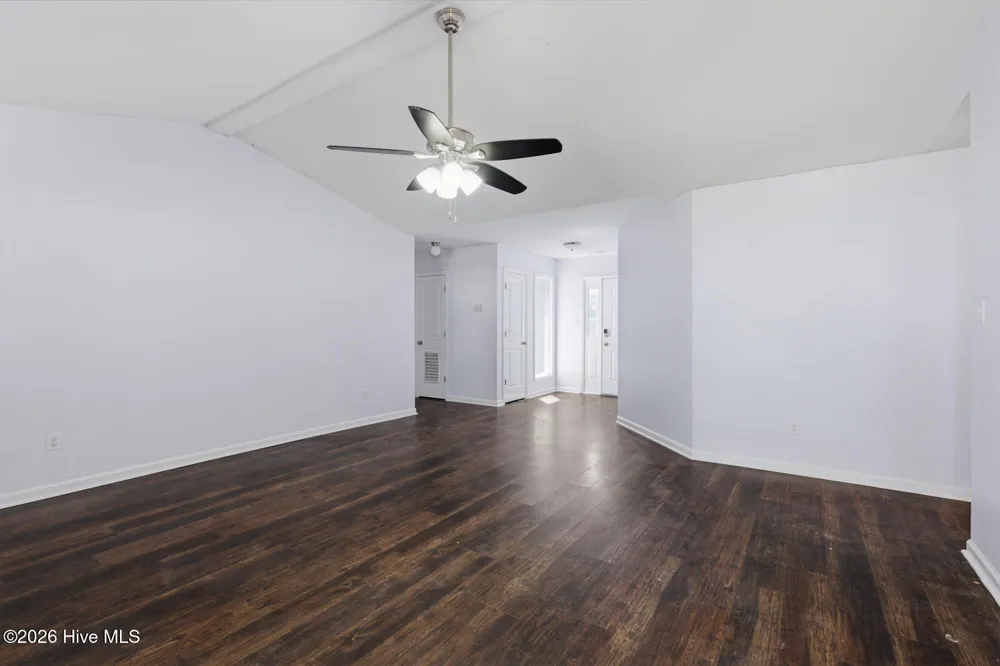 2619 Idlebrook Circle Midway Park, NC 28544