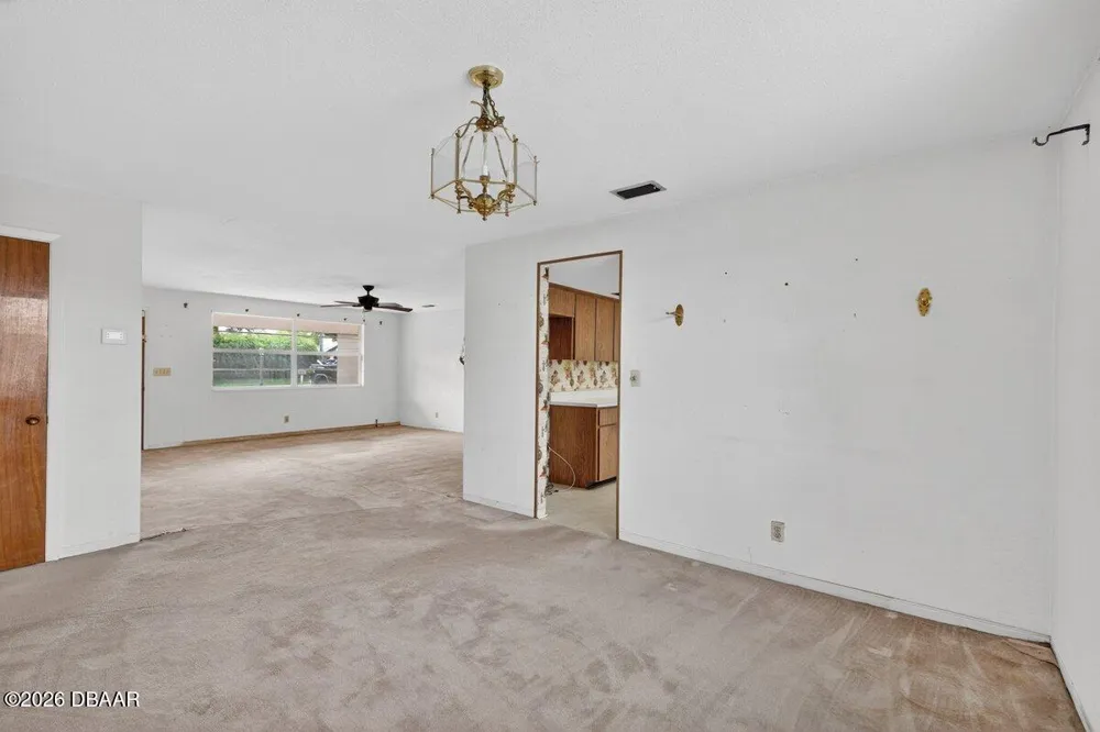 2342 Citrus Avenue South Daytona, FL 32119