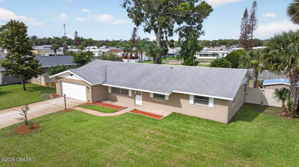 2342 Citrus Avenue South Daytona, FL 32119