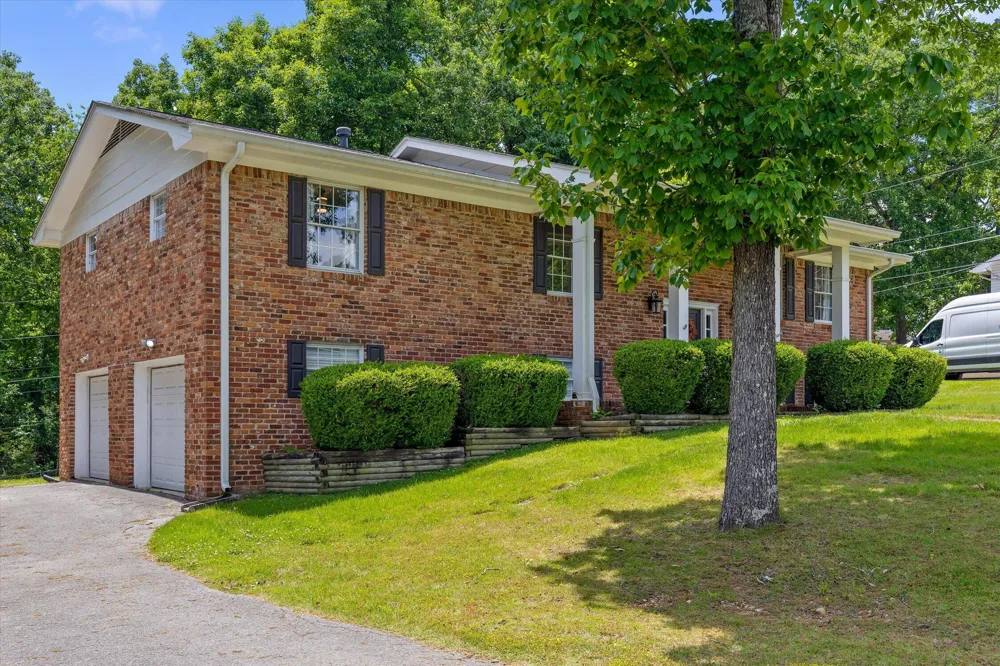 8611 Clearwood Road Chattanooga, TN 37421