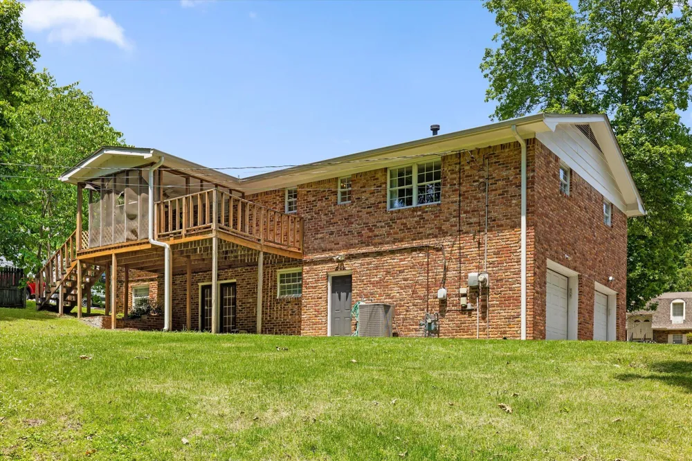 8611 Clearwood Road Chattanooga, TN 37421