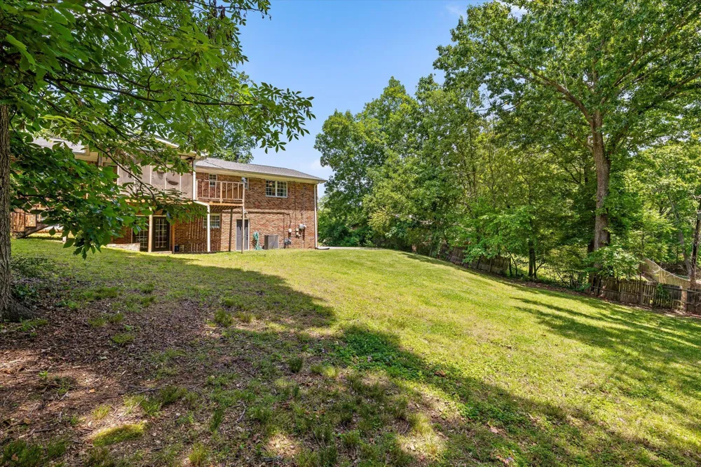 8611 Clearwood Road Chattanooga, TN 37421