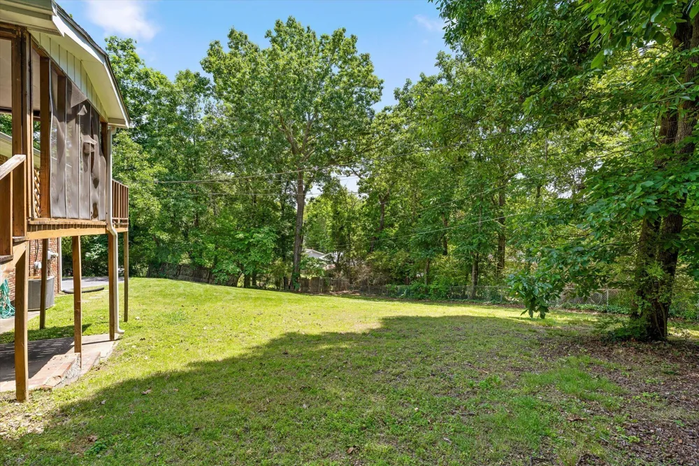 8611 Clearwood Road Chattanooga, TN 37421
