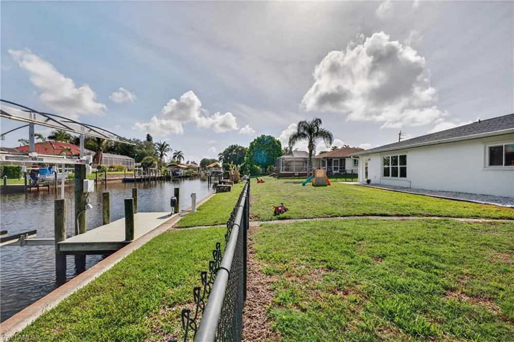 27256 San Marino Drive S Punta Gorda, FL 33983