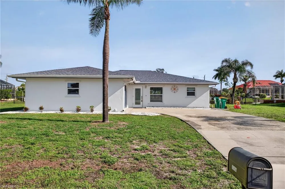 27256 San Marino Drive S Punta Gorda, FL 33983