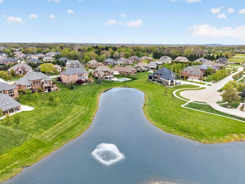 62734 Morningside Drive Washington Township, MI 48094