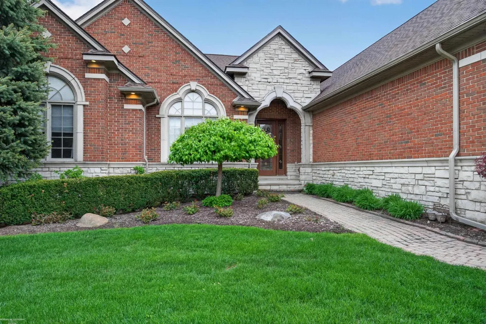 62734 Morningside Drive Washington Township, MI 48094
