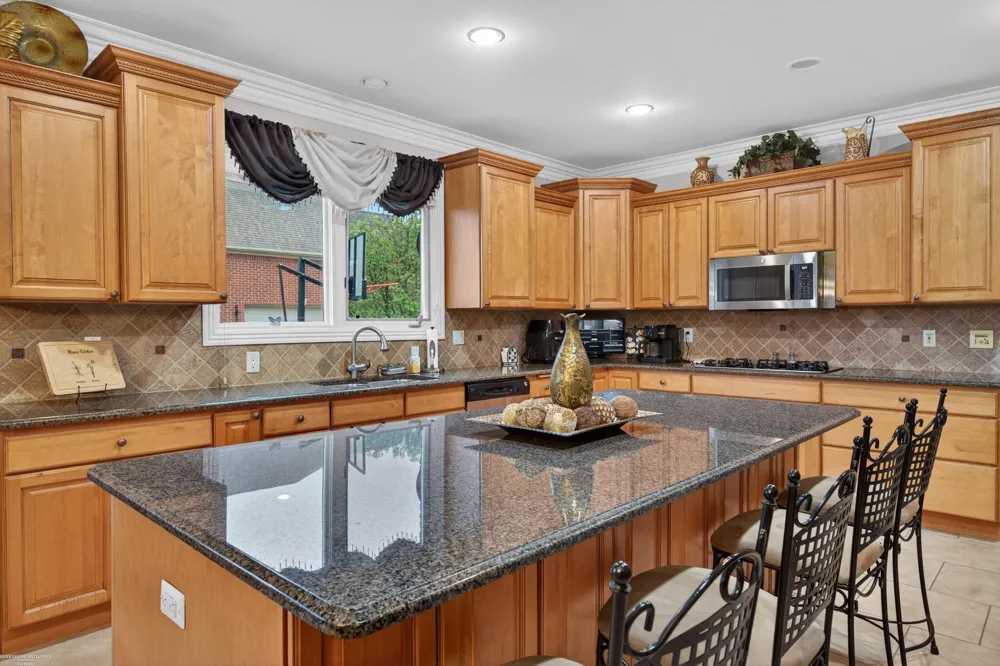 62734 Morningside Drive Washington Township, MI 48094