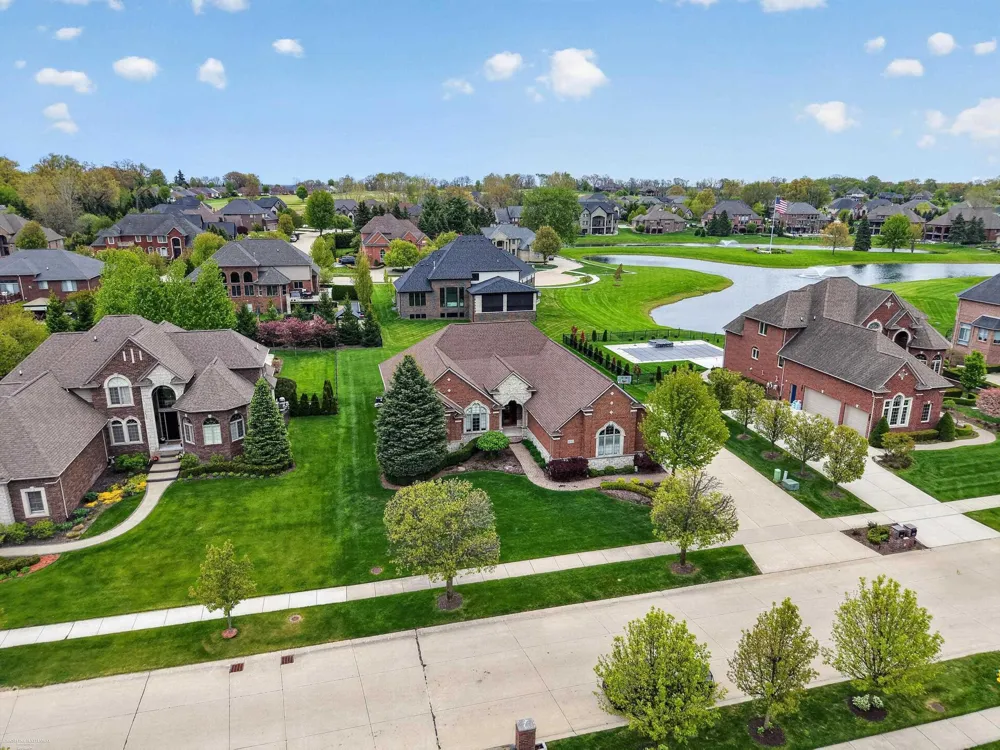 62734 Morningside Drive Washington Township, MI 48094