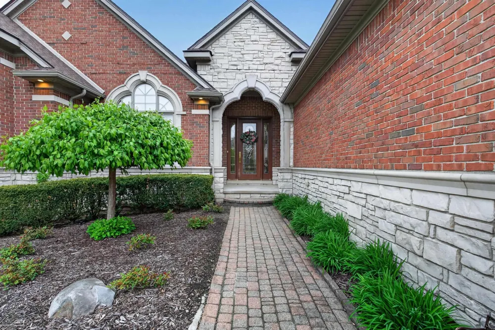 62734 Morningside Drive Washington Township, MI 48094