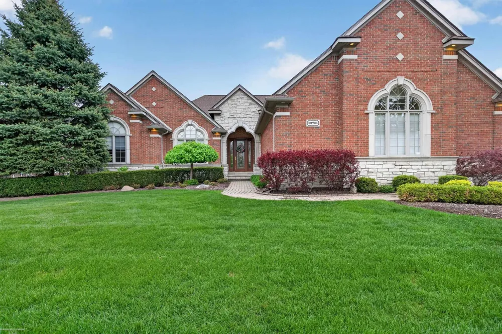 62734 Morningside Drive Washington Township, MI 48094