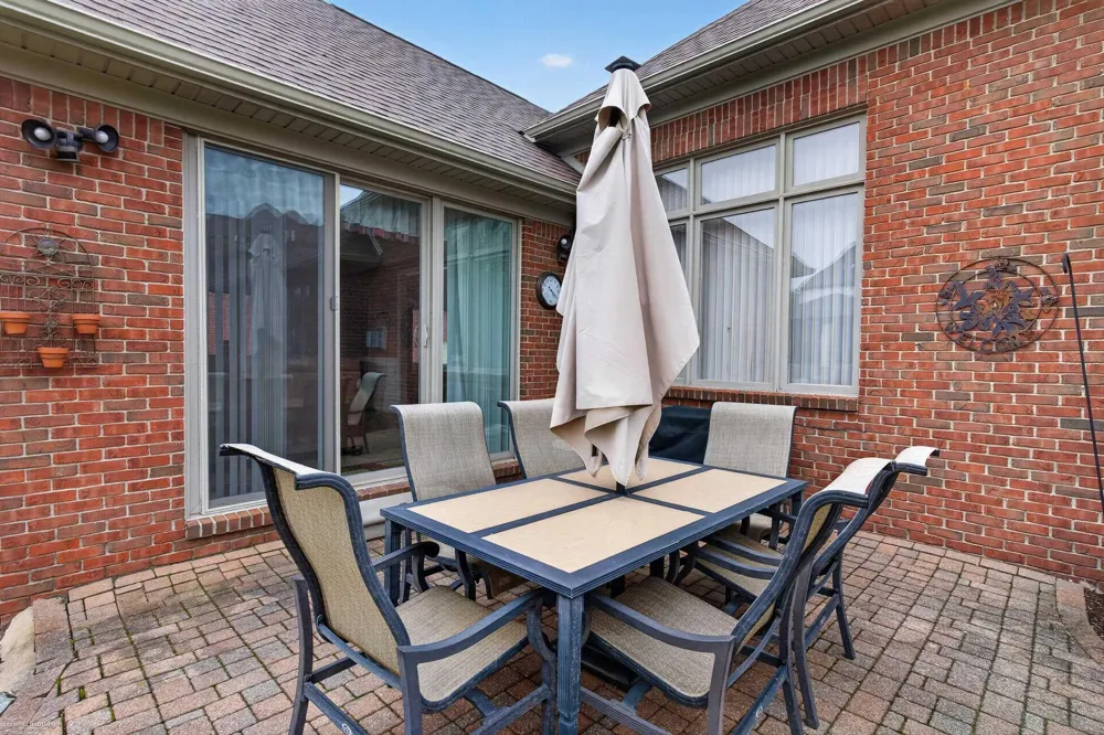 62734 Morningside Drive Washington Township, MI 48094