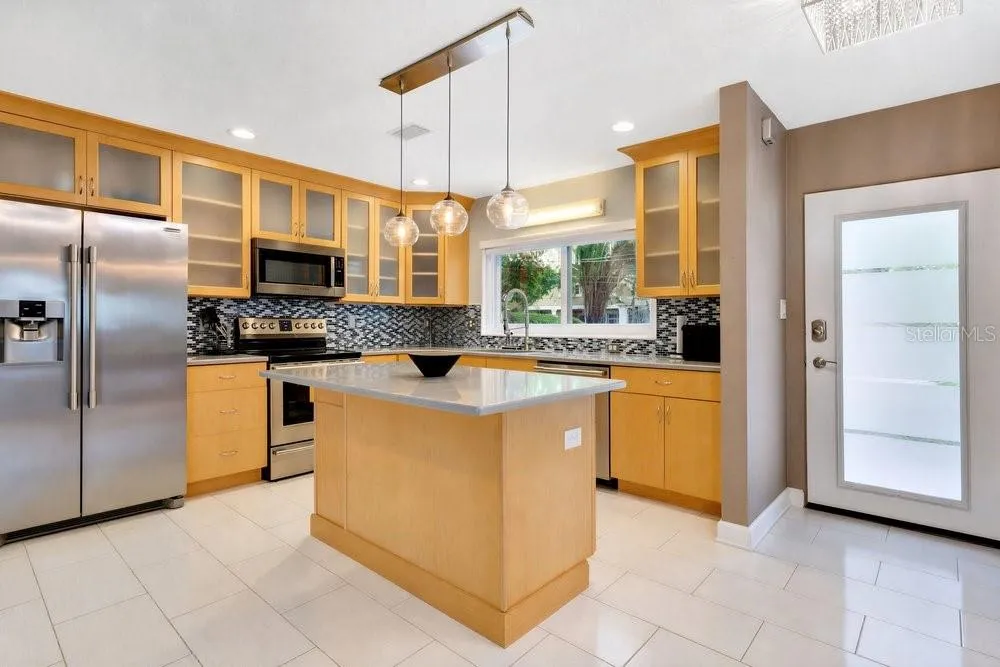 514 BAKER STREET Orlando, FL 32806
