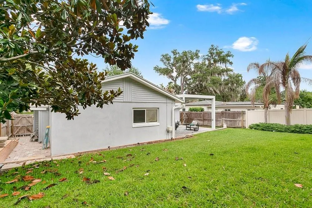 514 BAKER STREET Orlando, FL 32806