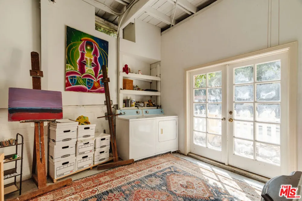 922 Old Topanga Canyon Road Topanga, CA 90290