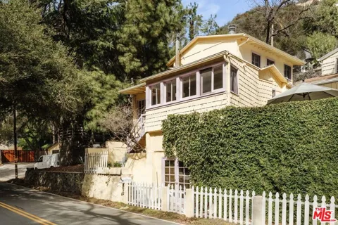 922 Old Topanga Canyon Road