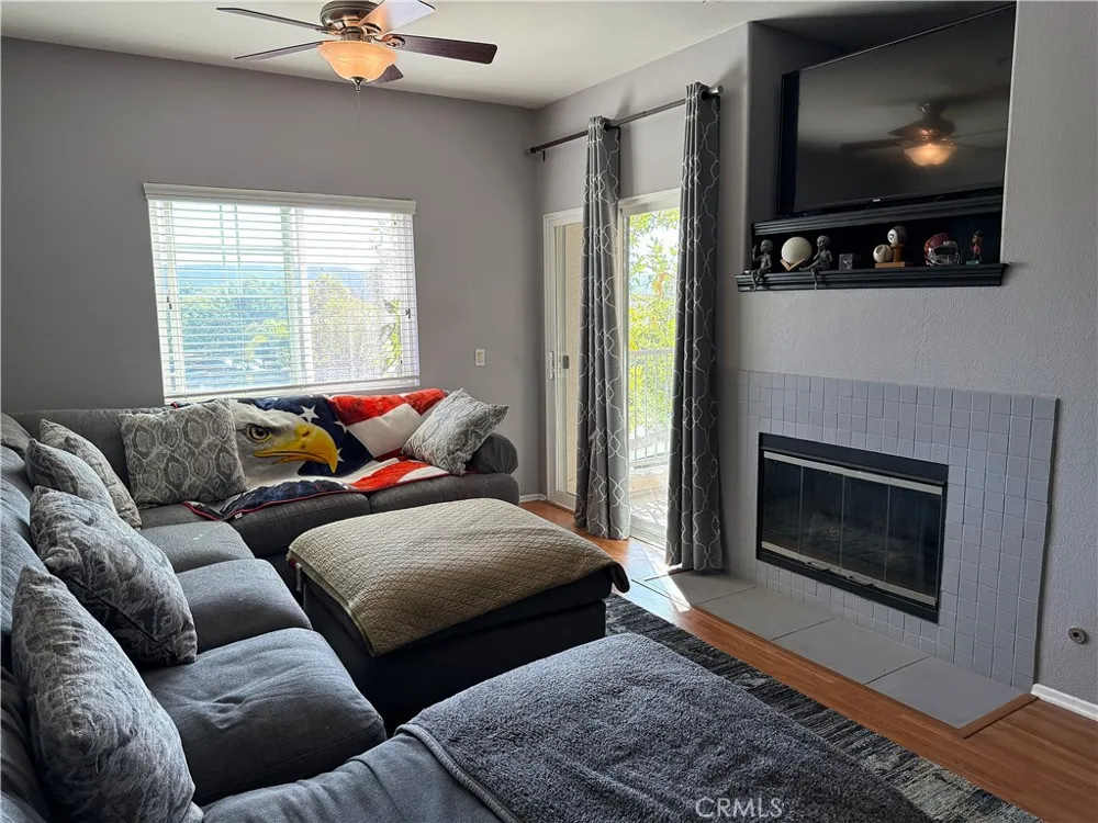 26408 Arboretum #2706 Murrieta, CA 92563