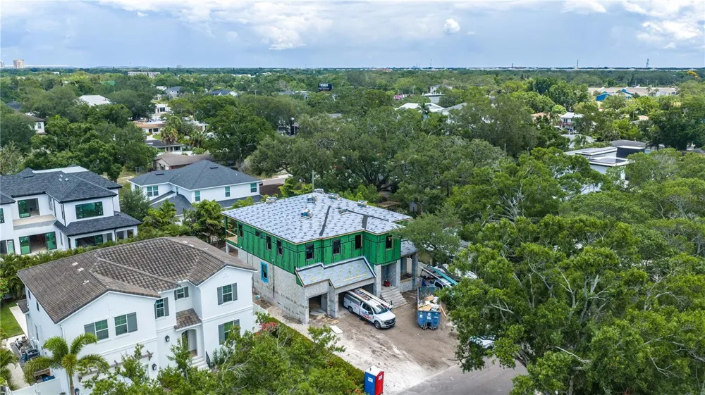 3618 S GARDENIA AVENUE Tampa, FL 33629