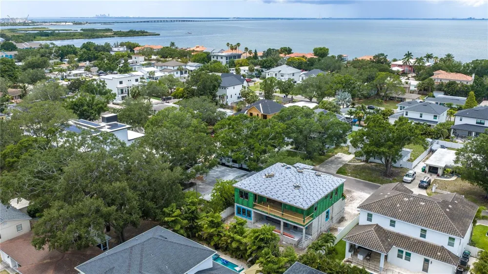 3618 S GARDENIA AVENUE Tampa, FL 33629