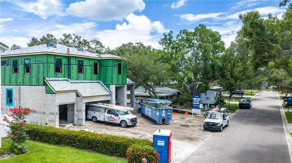 3618 S GARDENIA AVENUE Tampa, FL 33629