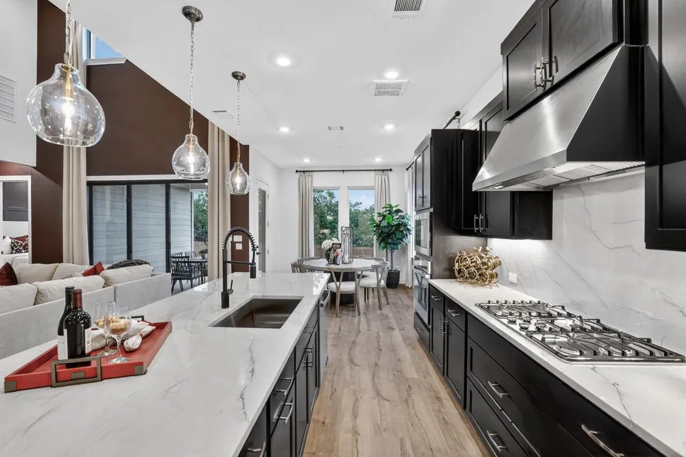 469 Emerald Walk Loop Dripping Springs, TX 78620